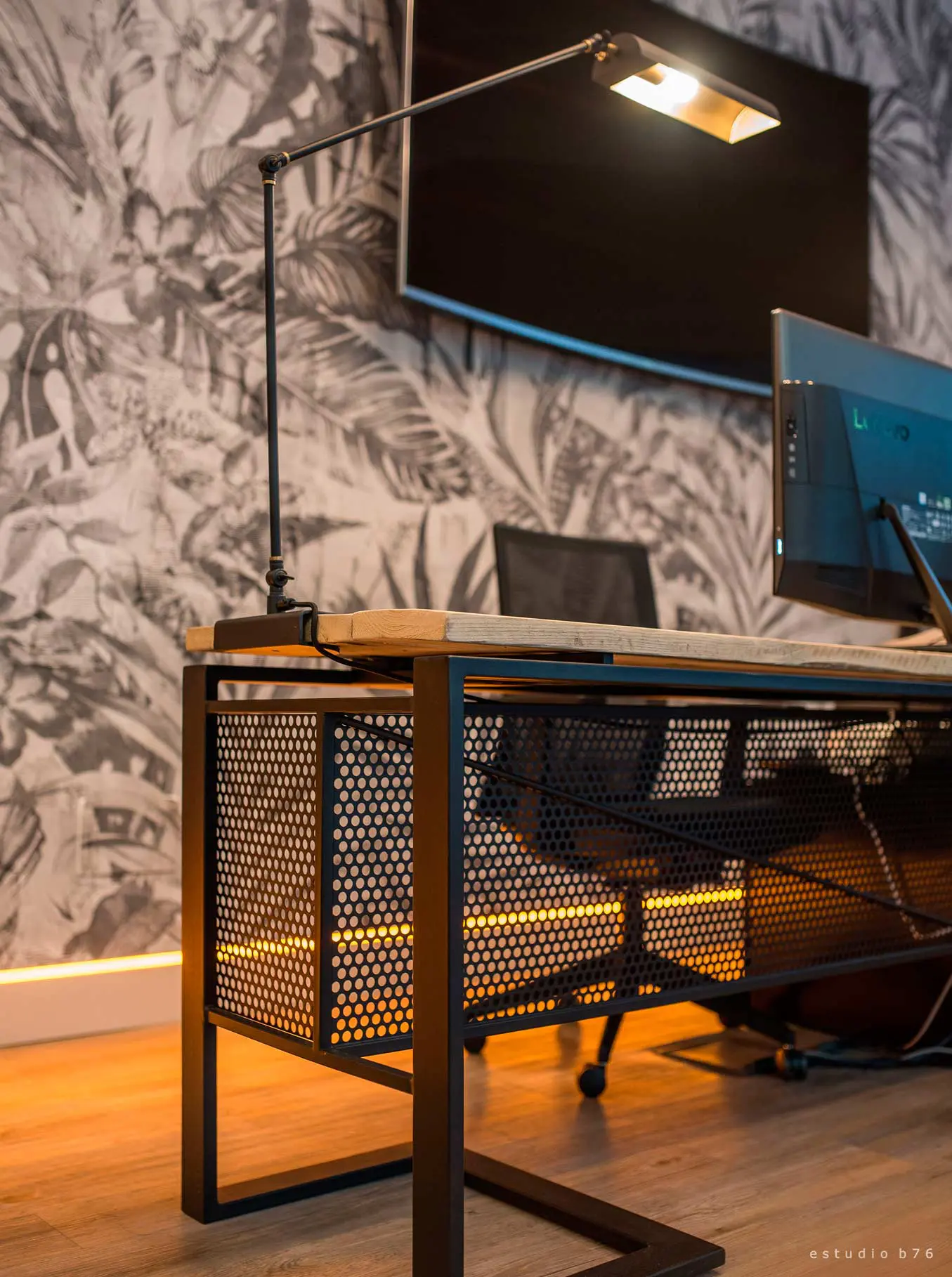 proyecto y construcción agencia retail state 