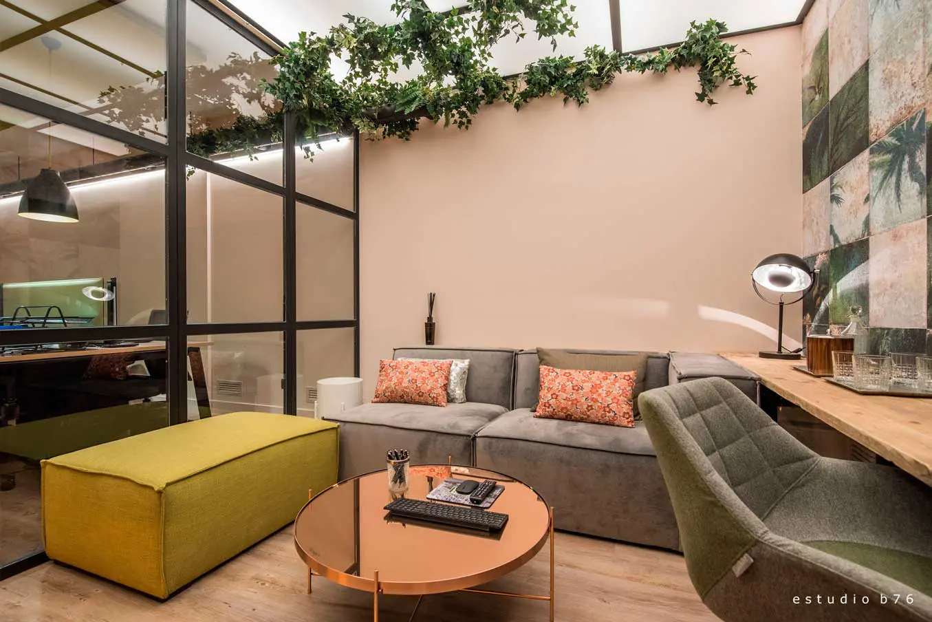 proyecto y construcción agencia retail state 