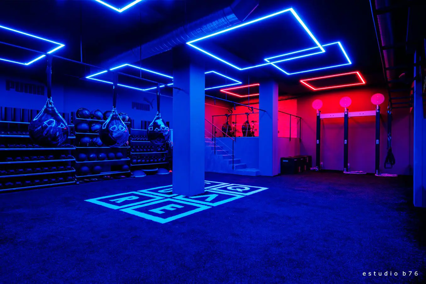 diseño gimnasio square fitness