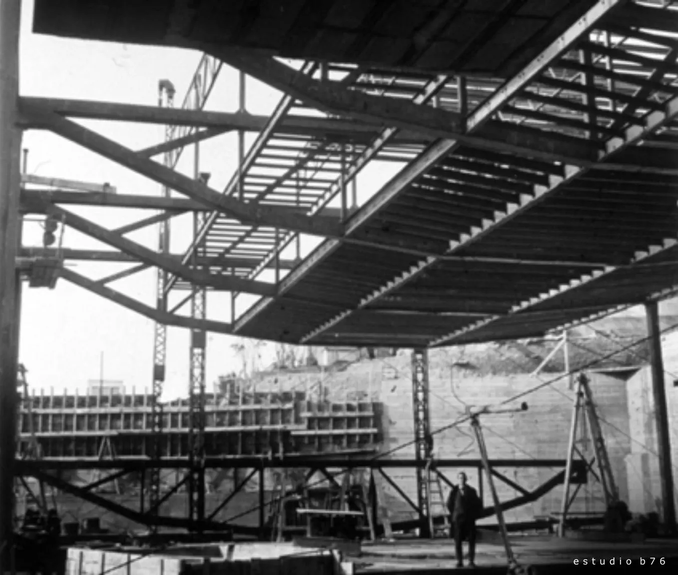 Colegio La Salle Maravillas Madrid, Estudio b76