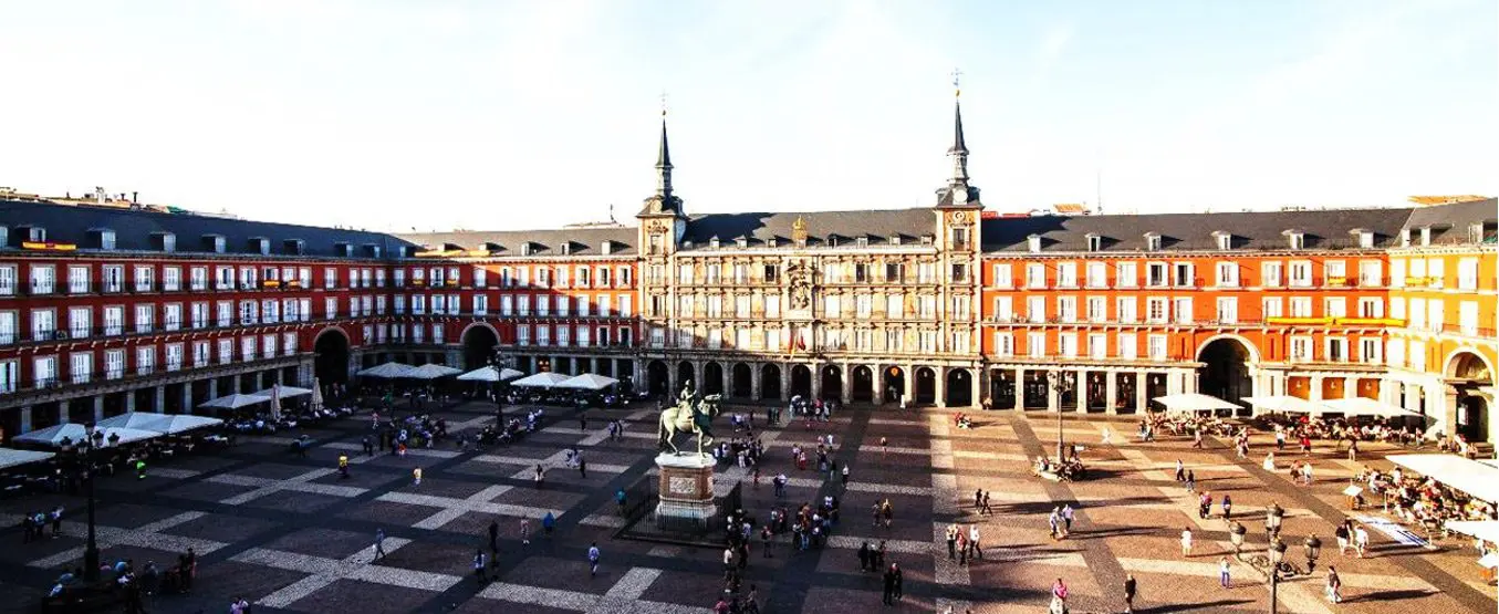 Pestana Plaza Mayor, Estudio b76