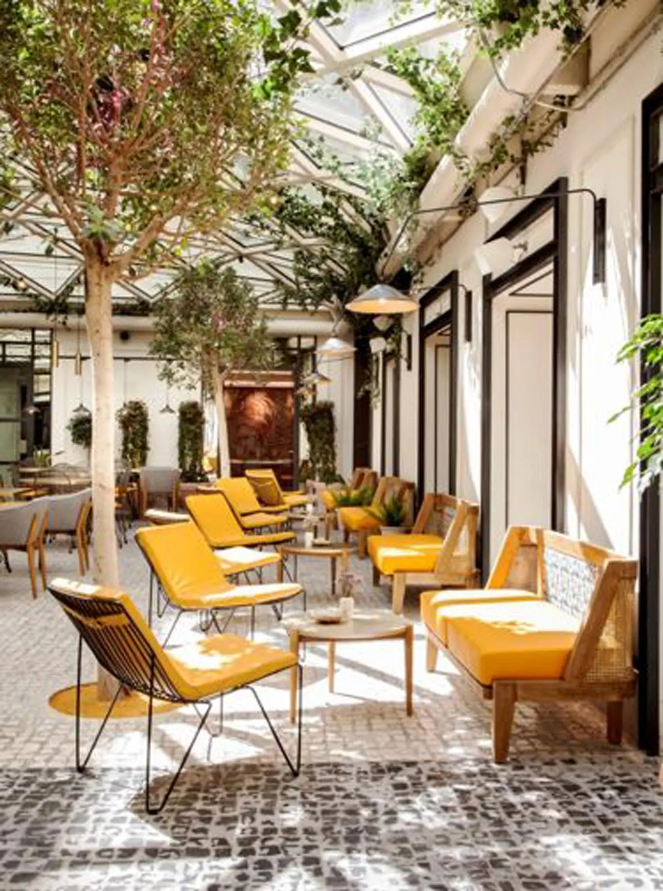 Arquitectura para la materia y el espíritu. Estudio b76, especialistas hoteleros