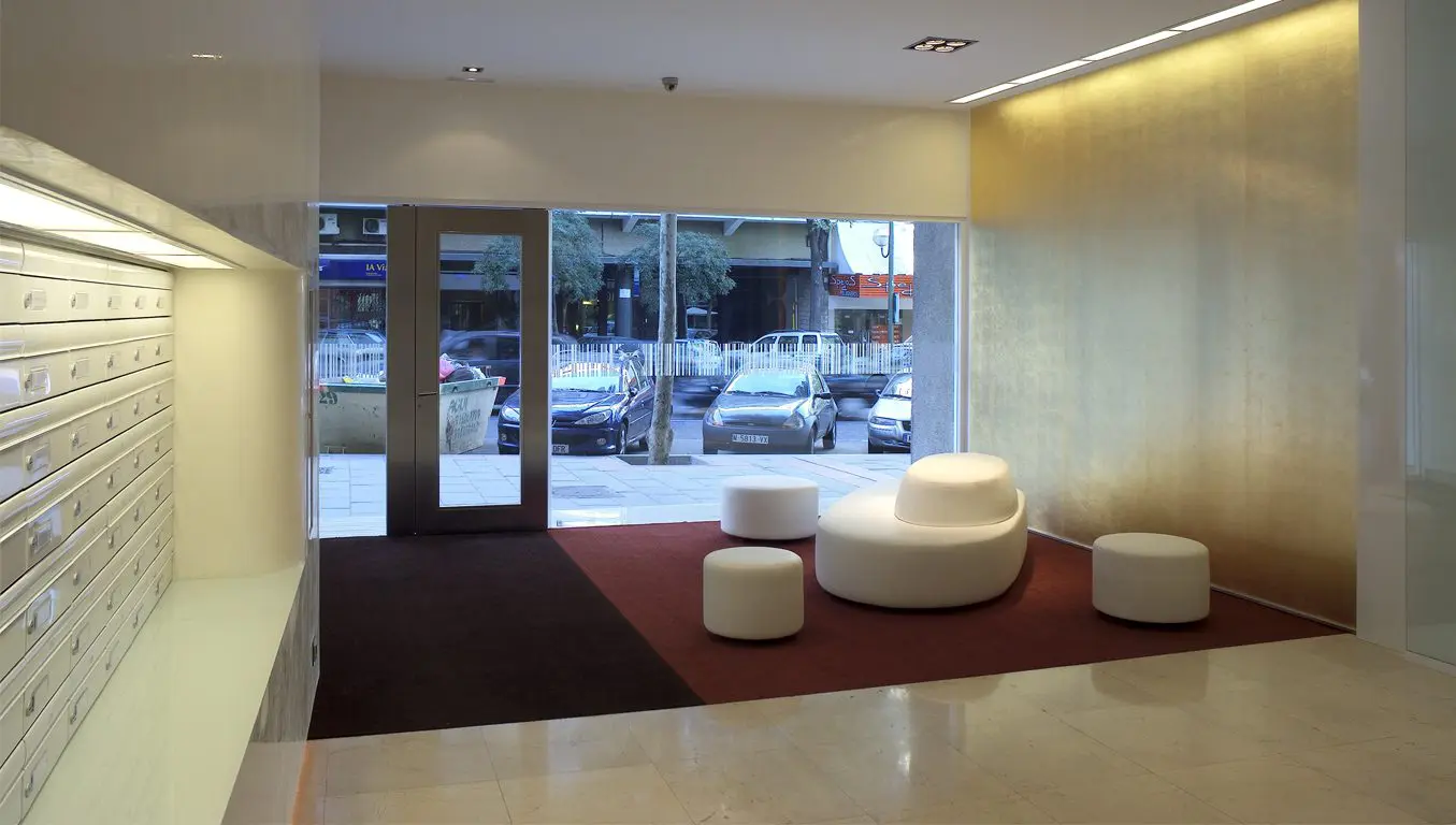 reforma portal, portal diseñado, edificios de alquiler de viviendas, FAME, Fundación alfonso martín escudero, estudio b76, Madrid