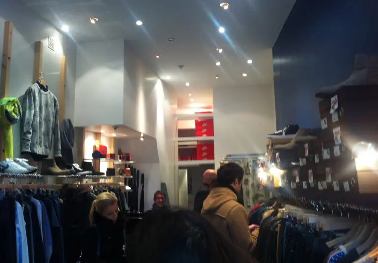 reforma, local, LES GRANDS D’SPAGNE, RUE DES MARTYRS, Paris, estudio b76