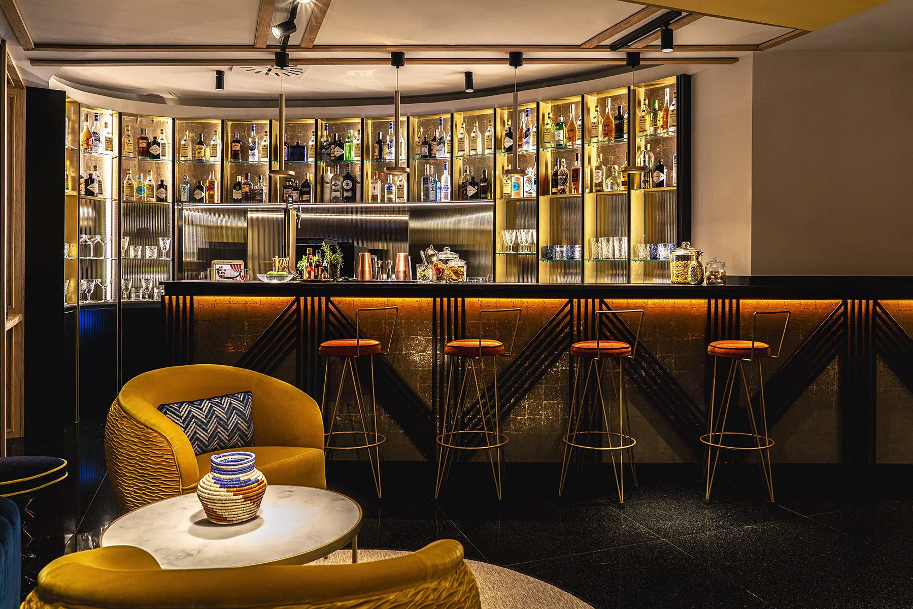 Gastrobar. Vincci Hoteles. Hotel Vincci Via 66. Gran Vía. Madrid. estudio b76