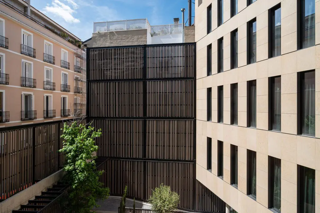 HOTEL OCEAN DRIVE MADRID. PLAZA DE ISABEL II