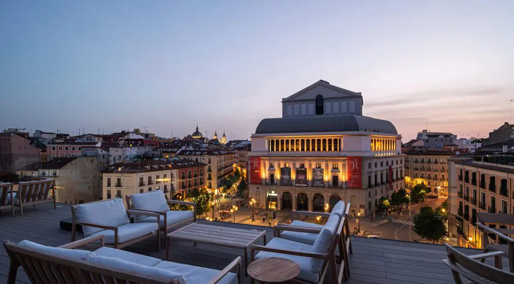 HOTEL OCEAN DRIVE MADRID. PLAZA DE ISABEL II